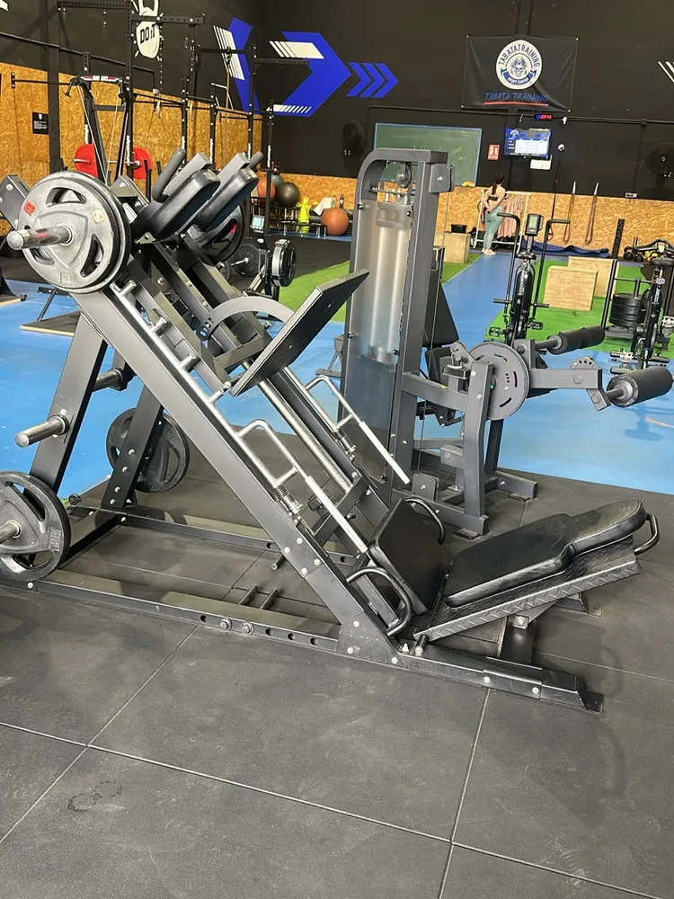 Máquinas de musculación en TABATA TRAINING